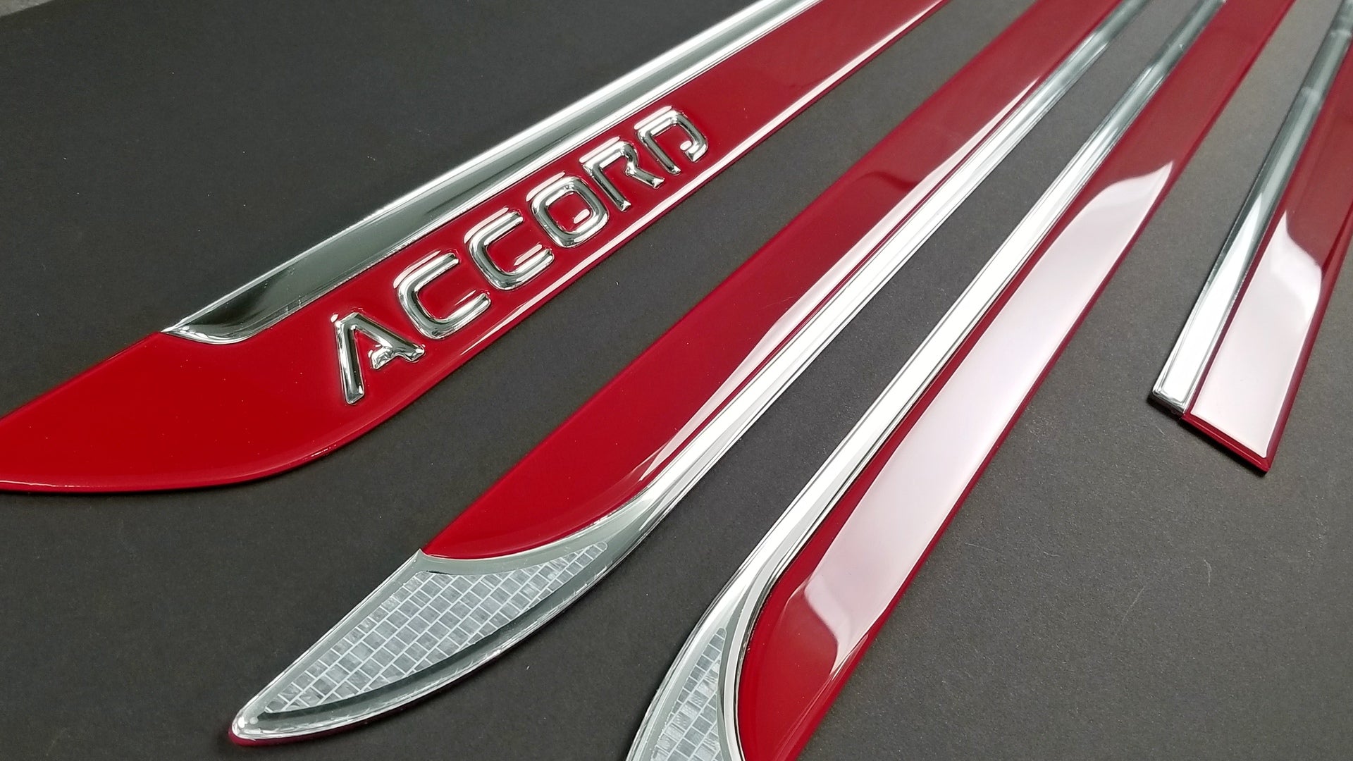 Venom B Body Side Moldings for 2018-2022 Honda Accord — 3