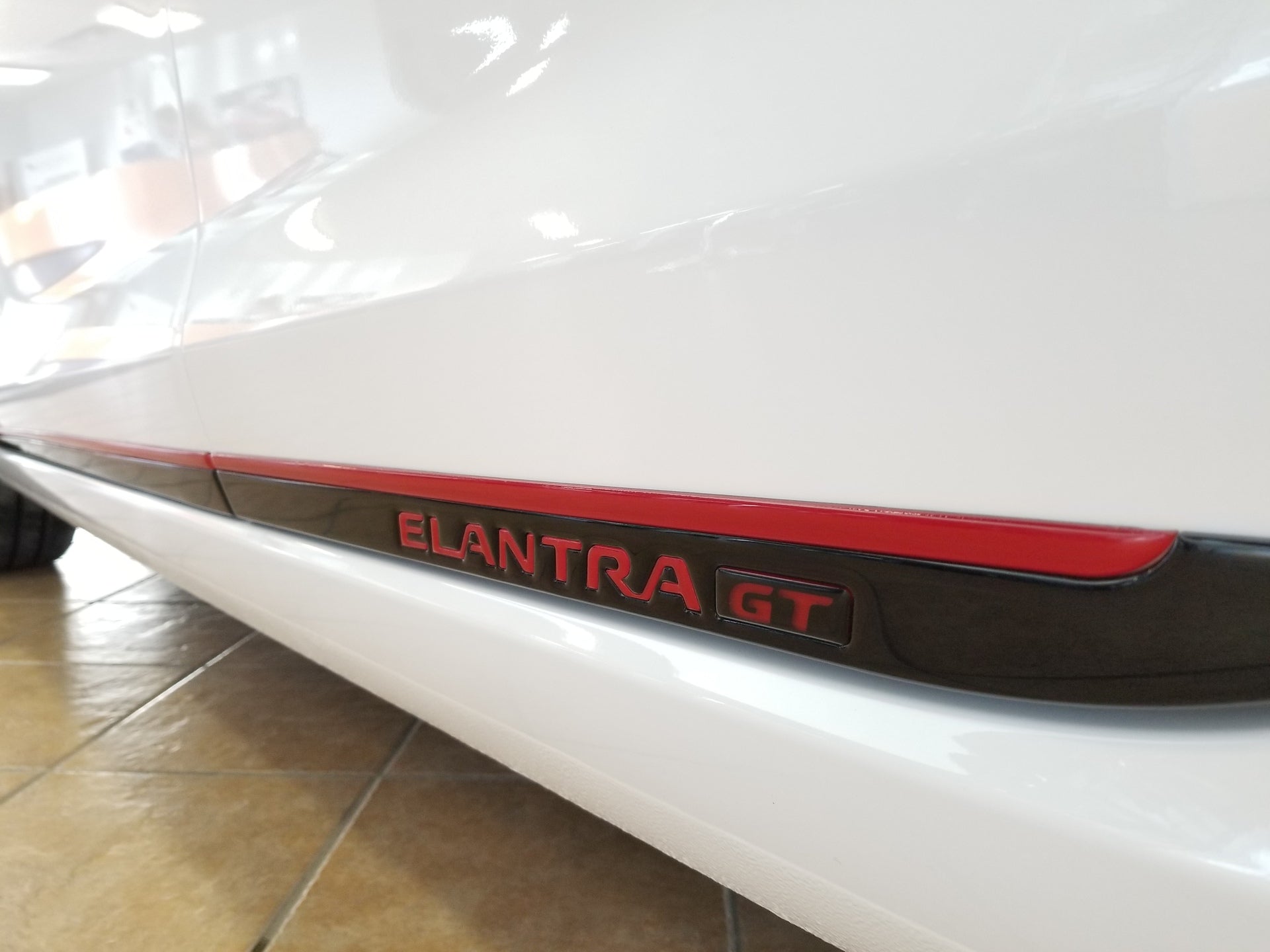 Rocker Trims (2Tone) for 2018-2021 Hyundai Elantra GT (Hatchback) — 2