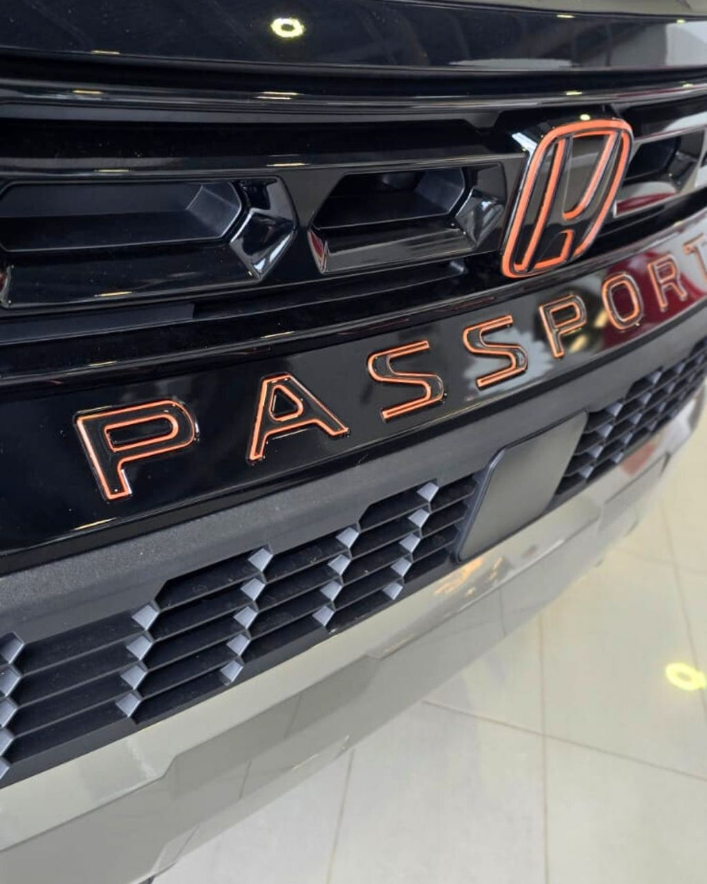 2-Tone Hood Logo for 2026 Honda Passport — 2
